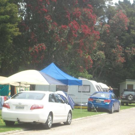 Karamea Holiday Park Bagian luar foto