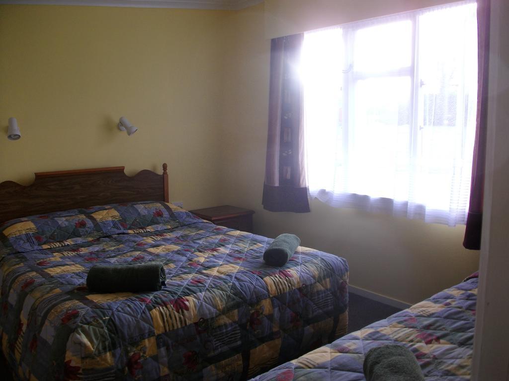 Karamea Holiday Park Bagian luar foto